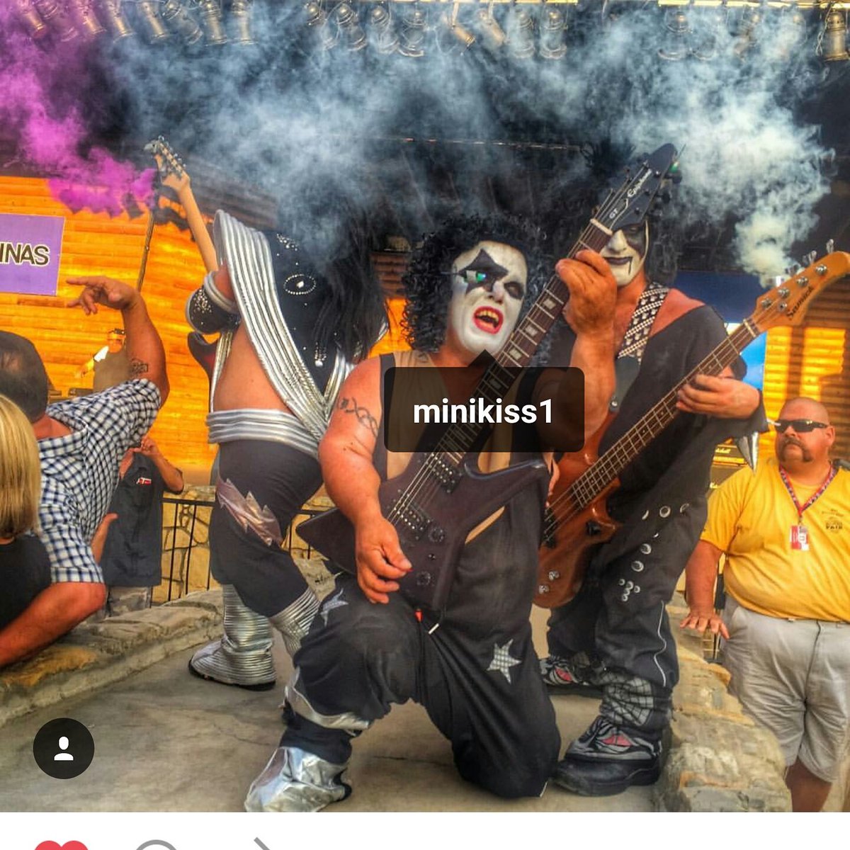 minikiss's tweet photo. #minikiss #mallcop #dppepper #lipsyncbattle #epicyear #bookminikiss https://t.co/scQPRWgeq7
