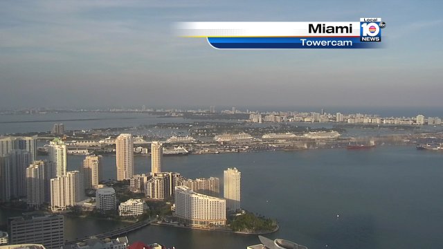Only one way to describe the view from this Miami Towercam:  Beautiful!  More to come this weekend! https://t.co/bbNmjFW2f6