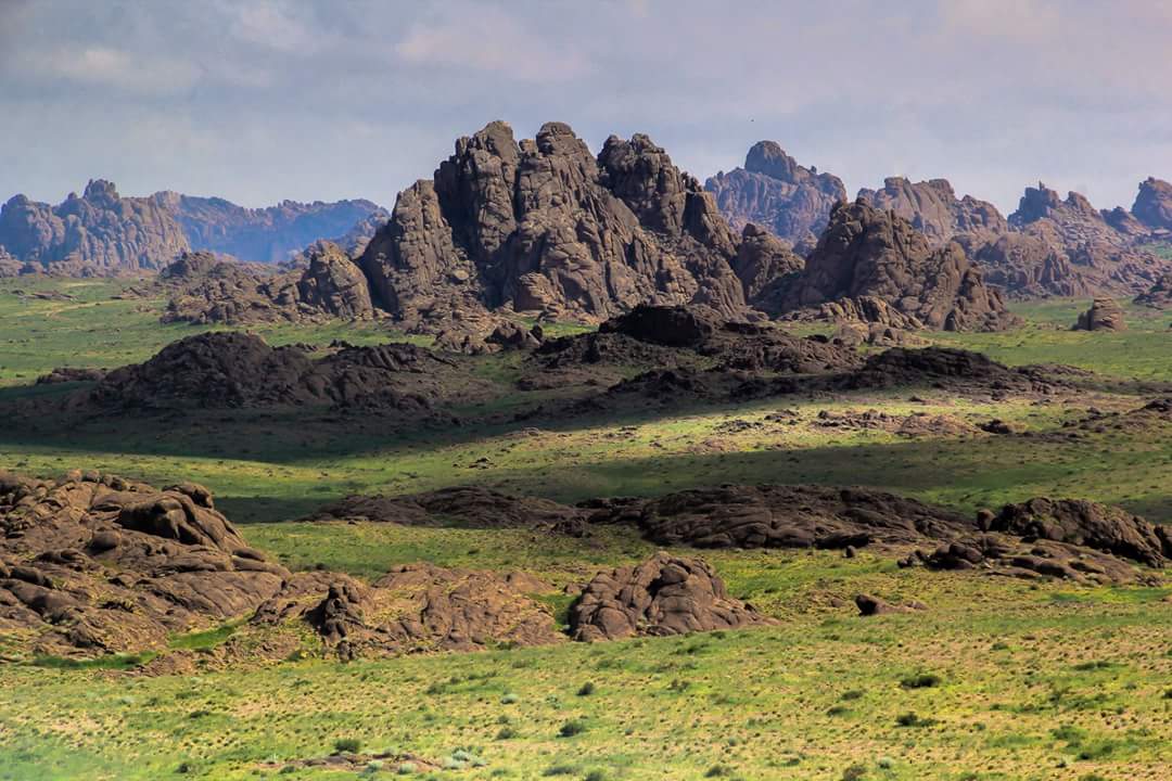 Нутгийн уул нуруутай. Их газрын чулуу 2016 оны зун