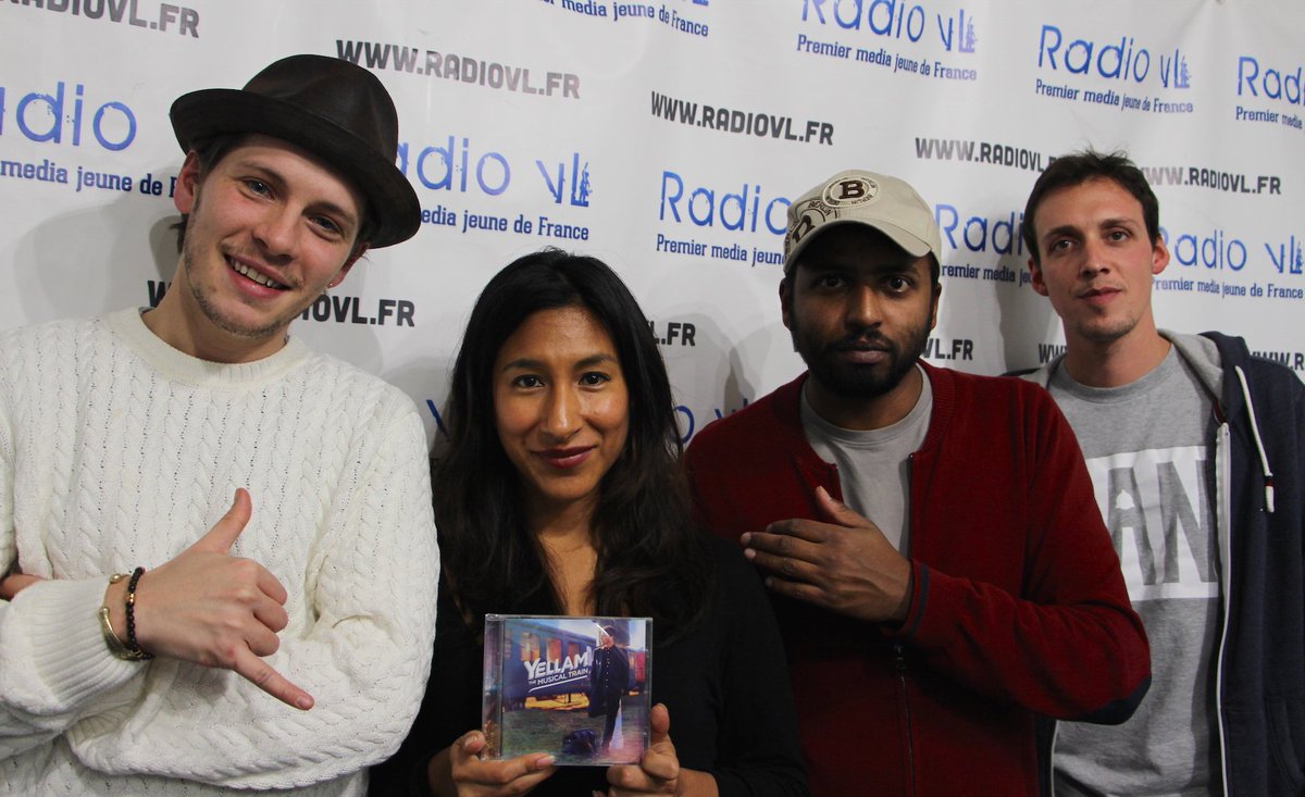 sarah_gfeller's tweet photo. @Yellam_tweet était avec nous dans @lafterschoolRVL avec son guitariste Max.
Il nous présente son nouvel album "Musical Train"! https://t.co/pV7koxFebU