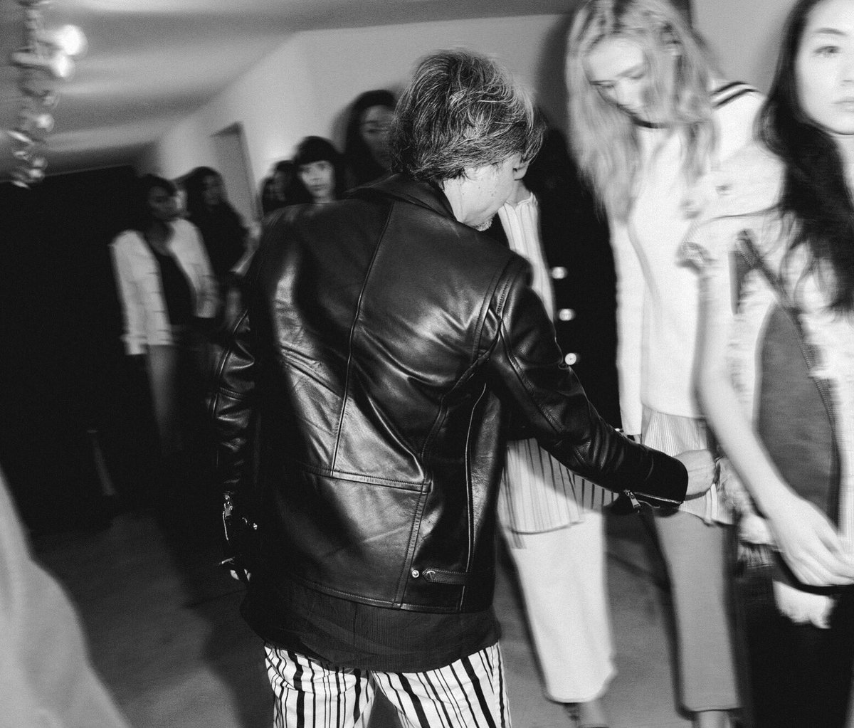 frankie_us's tweet photo. Backstage with Kevin J Chen, chief creative designer and director of FRANKIE, at the Fall Winter 2016 runway show. https://t.co/HIXjPeMIjm