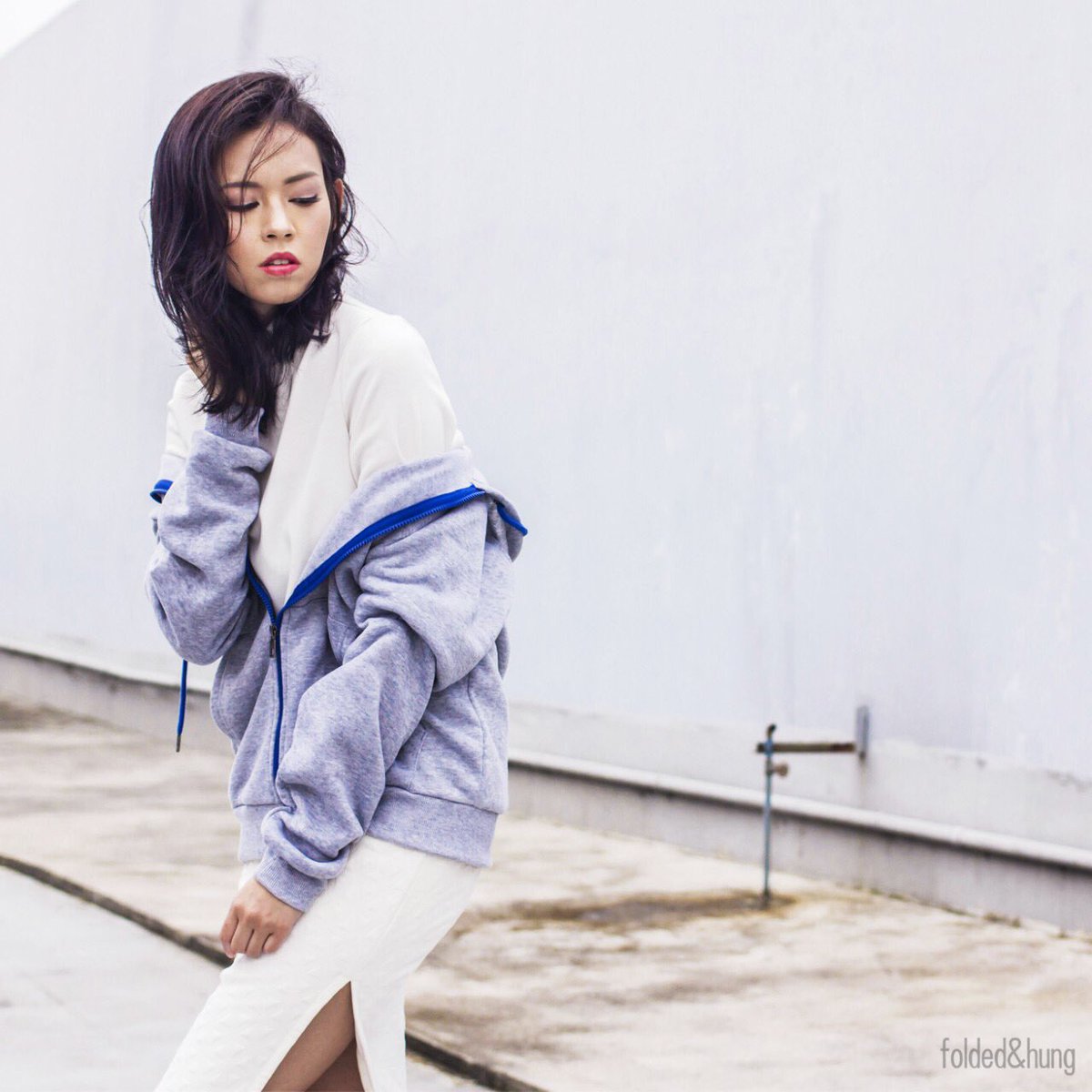 foldedandhungph's tweet photo. Layer basic items to create a look that's distinctly you! โฉโฉ#IwearFoldedandHung #Slayering https://t.co/DV1rGjlC90