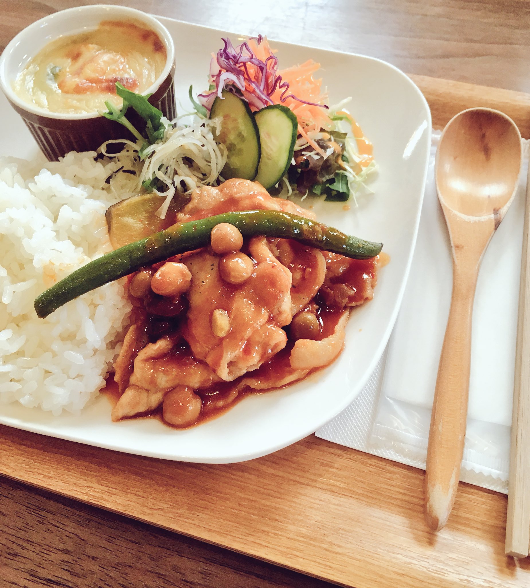 【まこっぴ】 Fibrillated V－Neck Jump Suit | Mame