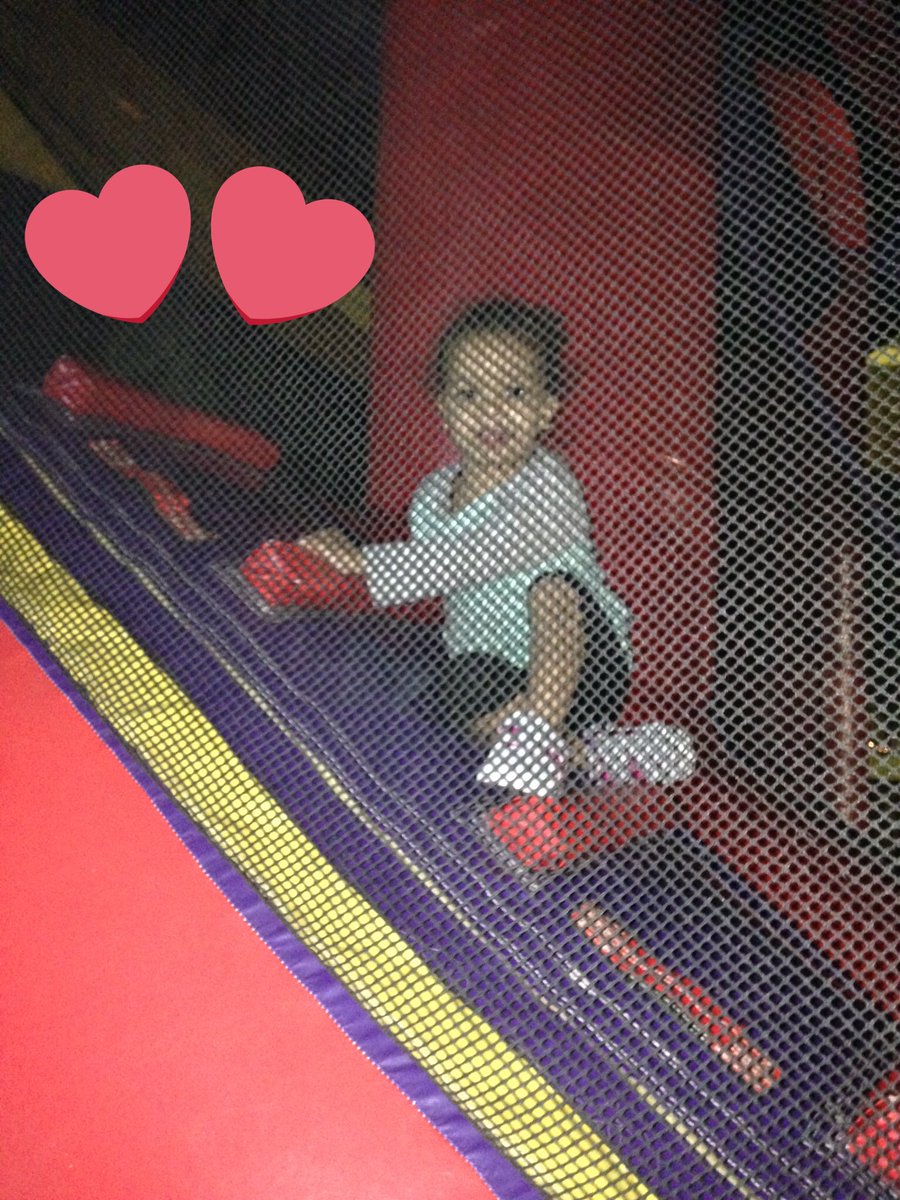 shamekaburdick's tweet photo. #proudmom I just love this girl #rylen bounce house fun https://t.co/fNa1KfuUPP