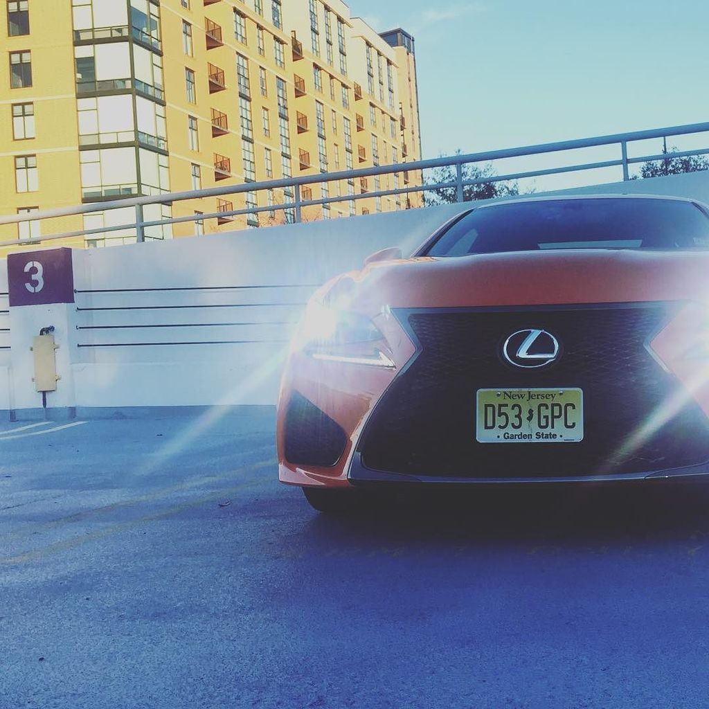 BeCarChic's tweet photo. Light bright.💡💛 #LexusRCF https://t.co/rEudFkOapq https://t.co/IX5Ads3SIz