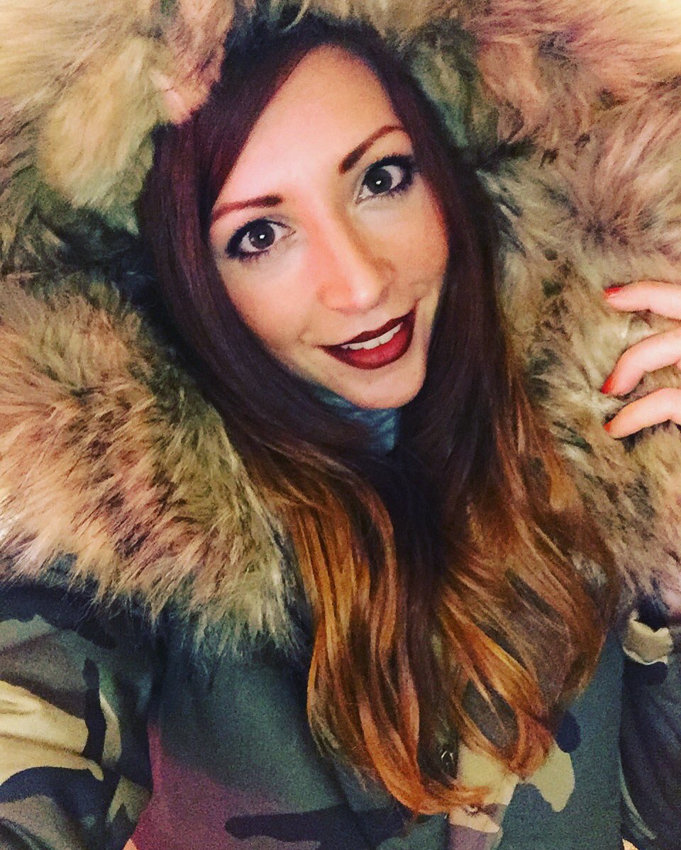 TheMommaCEO's tweet photo. Yay finally arrived! Love my new camo coat with beige fur lining 😍👌🏼 @OfficialPLT https://t.co/CRbCxg4R6S
