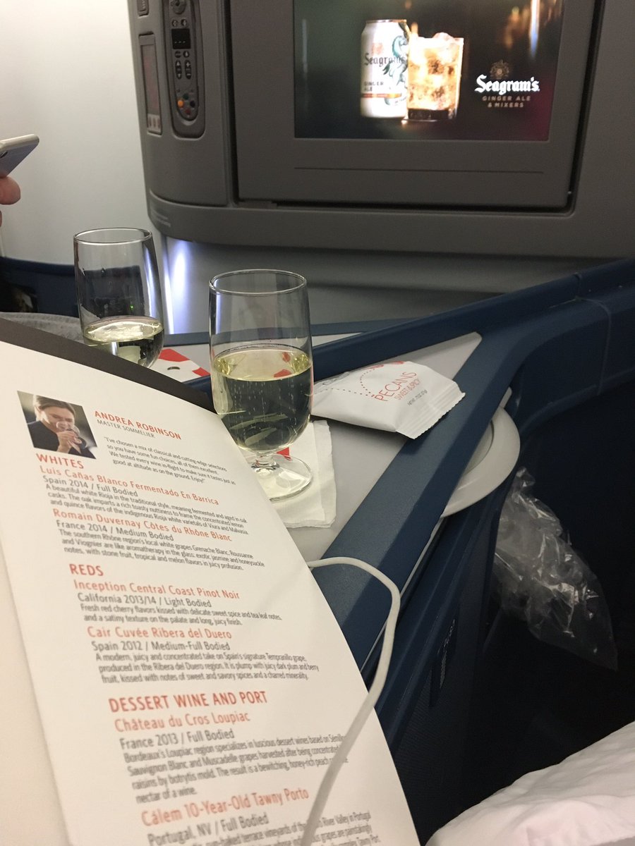 lesleyvanness tweet media