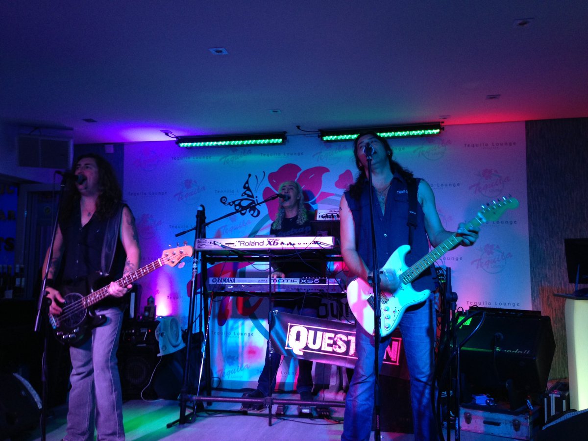 grahamtdowson's tweet image. Our "resident " Band at the Tequila Lounge. @QUESTIONLANZA great night!!🍺