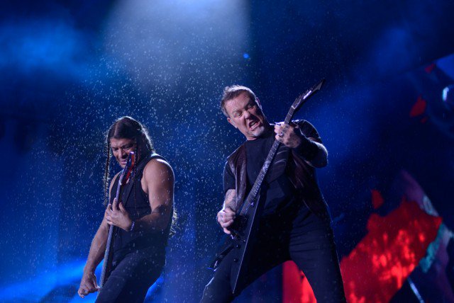 diariodigitalgt's tweet photo. Aquí puedes descargar el audio del concierto de @Metallica #METInGTM https://t.co/tKqiEWg7xk https://t.co/W8NeivB5yQ