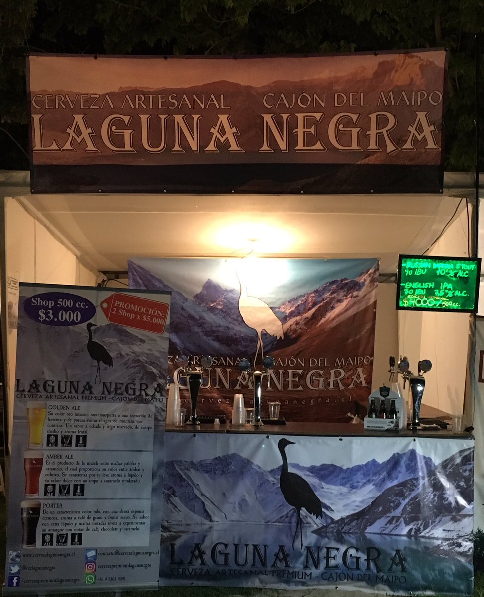 Con el stand iluminado estamos esperándote en la Fiesta de la Cerveza de Las Vizcachas... en pocos minutos más Los Mox