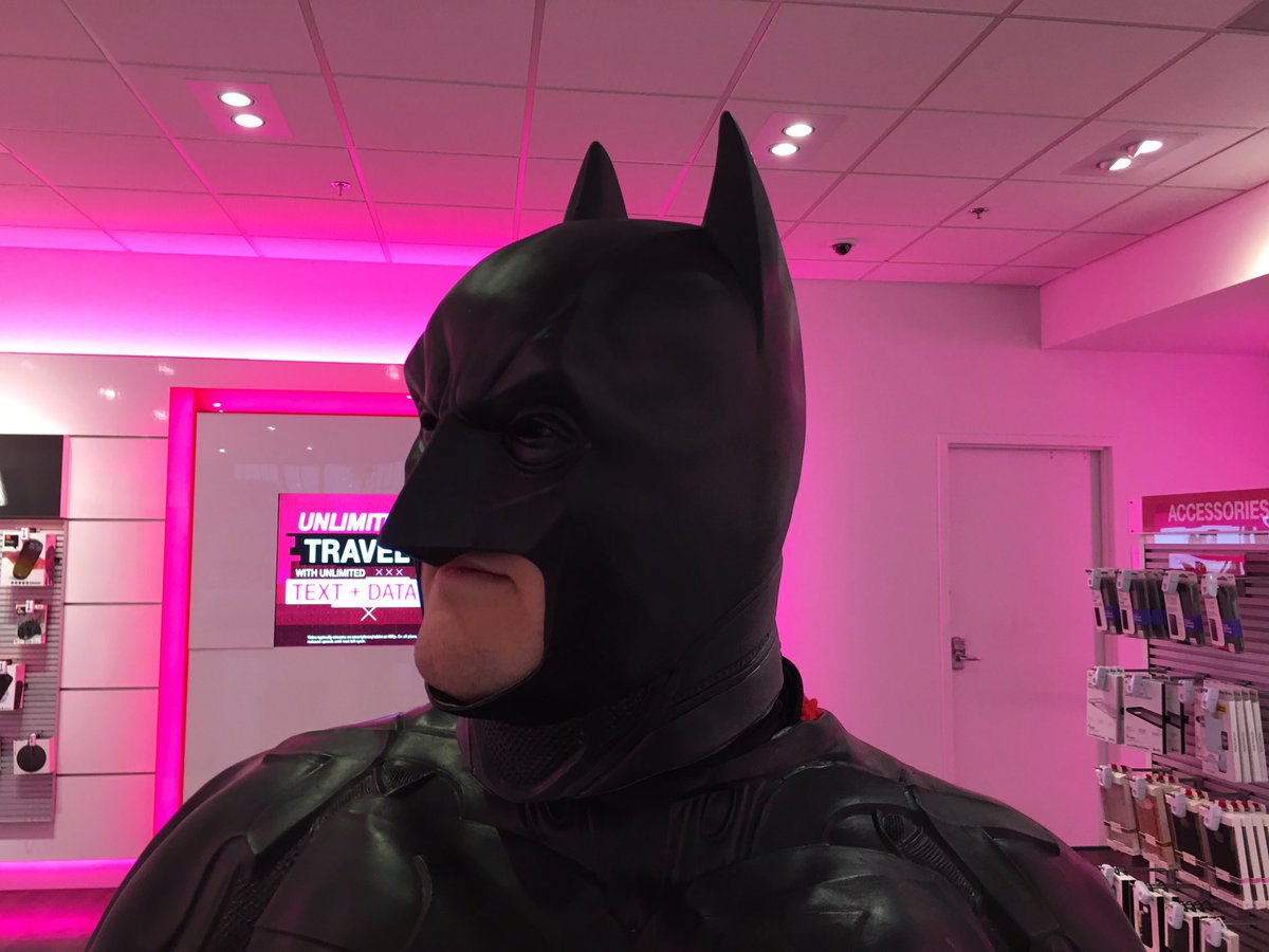 m1_MariaDaHun's tweet photo. Batman came to visit and upgraded to an iPhone 7!!! @bremerton @mobile one @David619garcia @magicmar33 @TMobile @M1Newcomb @JohnLegere https://t.co/1s47PO7bYz