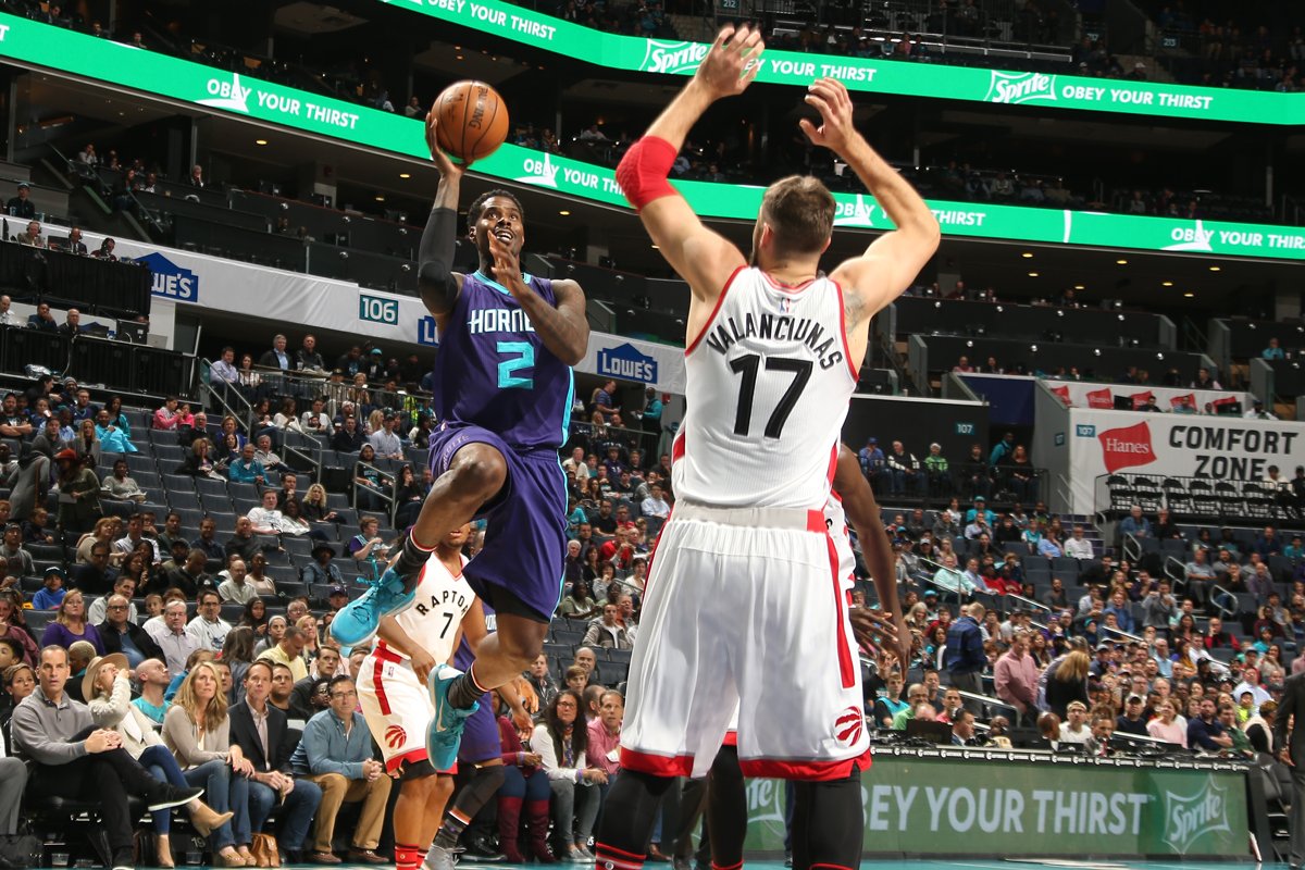 Raptors's tweet photo. 28-27 Raps after 1. #RTZ 

DeRozan - 14p
JV - 8p

Box: https://t.co/0d6dFclw4t https://t.co/Wk0MoETEoO