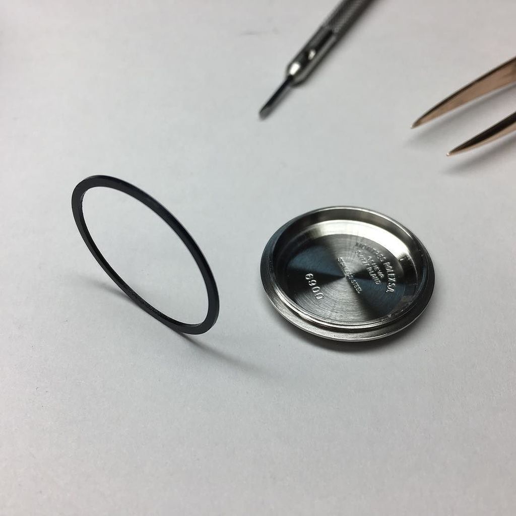 Isochronist's tweet photo. Happy Friday everyone! #watchmaking #rolexservice @mtolympusclocks https://t.co/x8a6mTuX33 https://t.co/6AKs8mnR1A