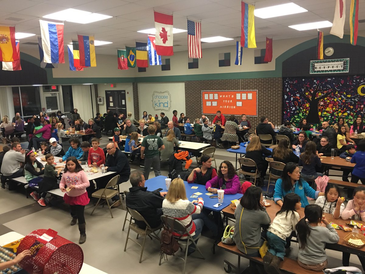 Thank you to the over 200 participants in this year’s Family Bingo Night @NoviMeadows! What a fun way to end the week!🎉