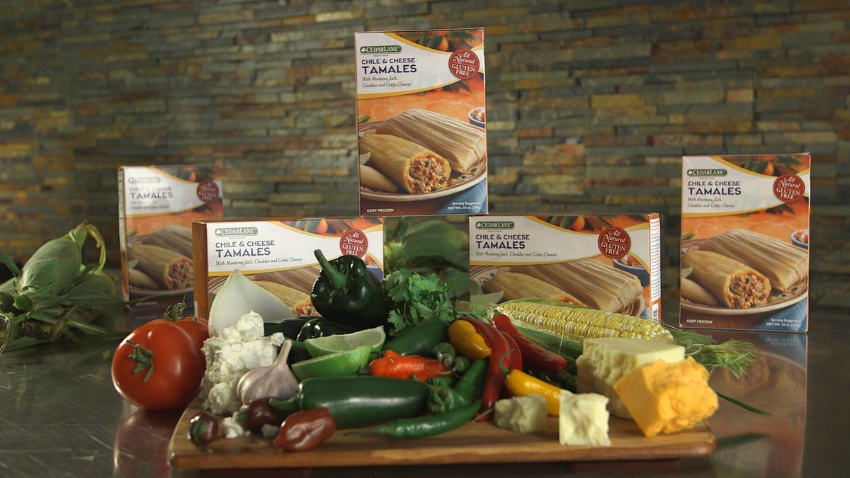 _FoodFactory's tweet photo. Plan a fiesta at 8pm 2nite on @FoodNetworkCA with @BlackFlyBooze , #Guacachips, @CedarlaneFoods tamales and @TooGoodGourmet #Polvorones https://t.co/tALQTKImKh