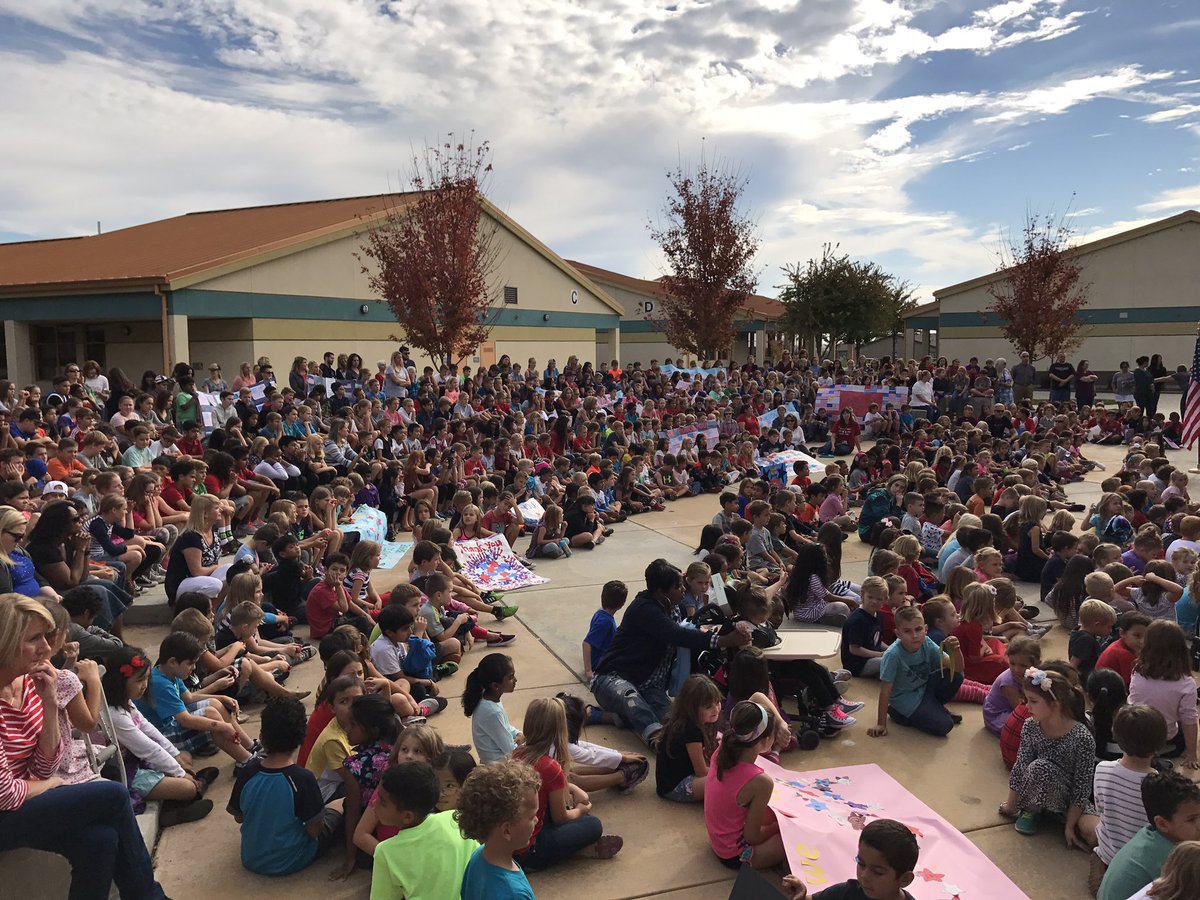 tallteacher15's tweet photo. What an amazing Veterans Day assembly yesterday at school! #rusdproud #thankfulforvets #coyotesCAN #beawesome https://t.co/8LOFSspzZd
