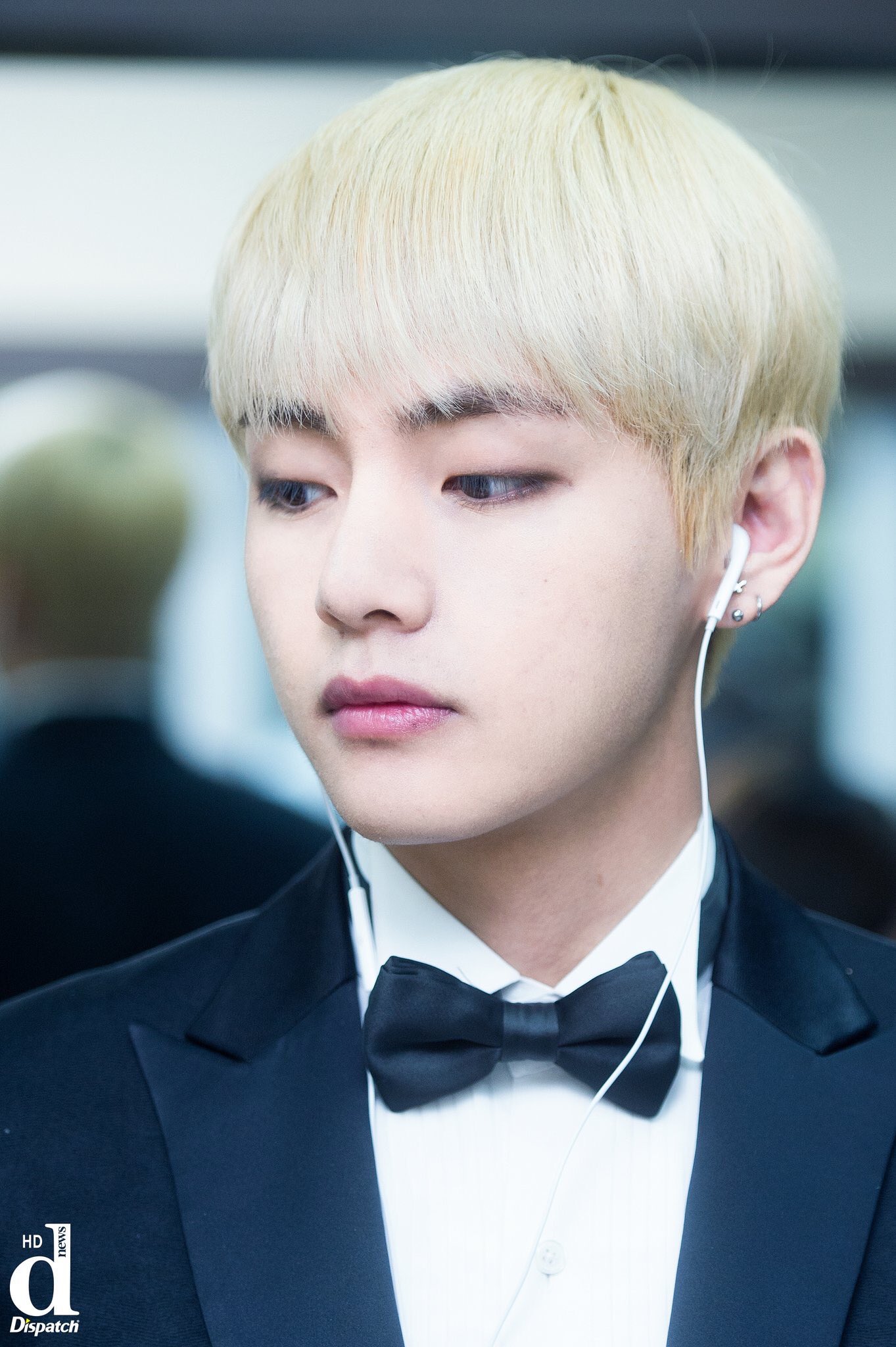 taehyung updates on Twitter: "dispatch photos - 161027…
