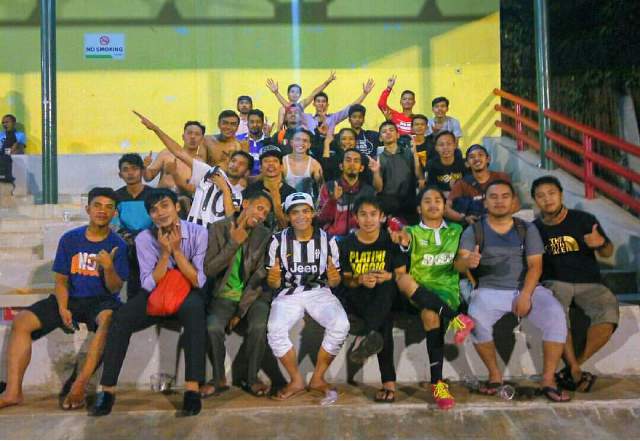 APentoel's tweet photo. Cuma Kita yang Bisa Senang Bareng-Bareng Kaya Gini... #JPtourJKT https://t.co/Jp8494z9Uw