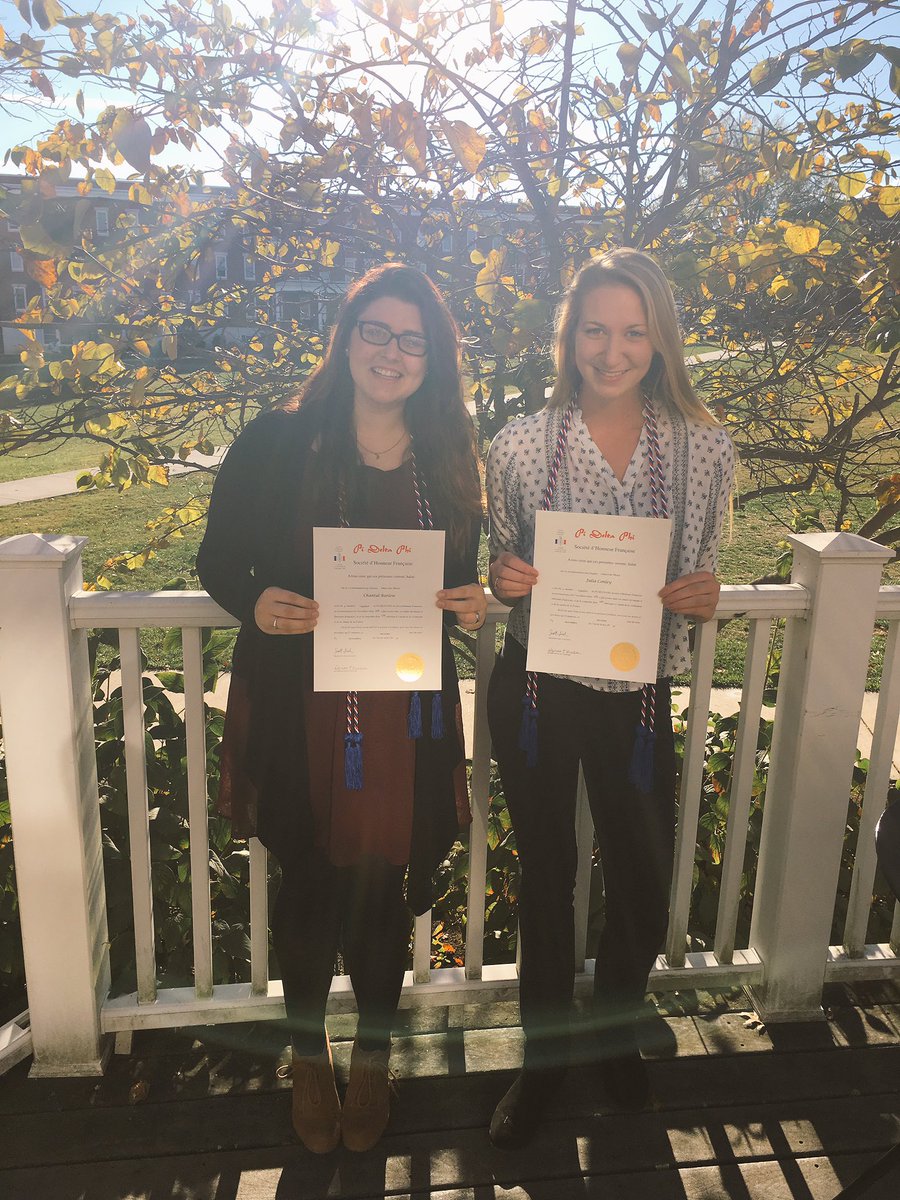 chantymaria's tweet photo. officially pi delta FLY 🇫🇷 #PiDeltaPhi https://t.co/pJbkQQQcBV