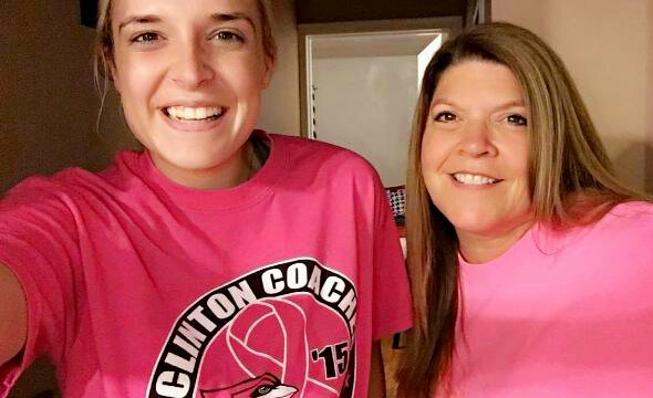 Sherri_Swope's tweet photo. Wearing our pink for Wendy Buzzanga! Hugs and prayers to @macybuzz and family! #buzzstrong #WendysWarriors https://t.co/Mtc5BBujiu