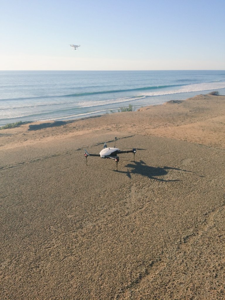 UnmannedWW's tweet photo. Great day with Kiwi friends @altus_UAS ...impressive aircraft!
#AltusUAS #NZ https://t.co/bcTWyYfY7Z