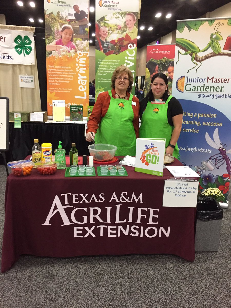 Thanks to our Extension staff and volunteers for helping <a href="/JMGKids/">JuniorMasterGardener</a> booth #CAST2016! Great sharing Learn,Grow,Eat&amp;Go <a href="/txextension/">Texas A&M AgriLife Extension Service</a>