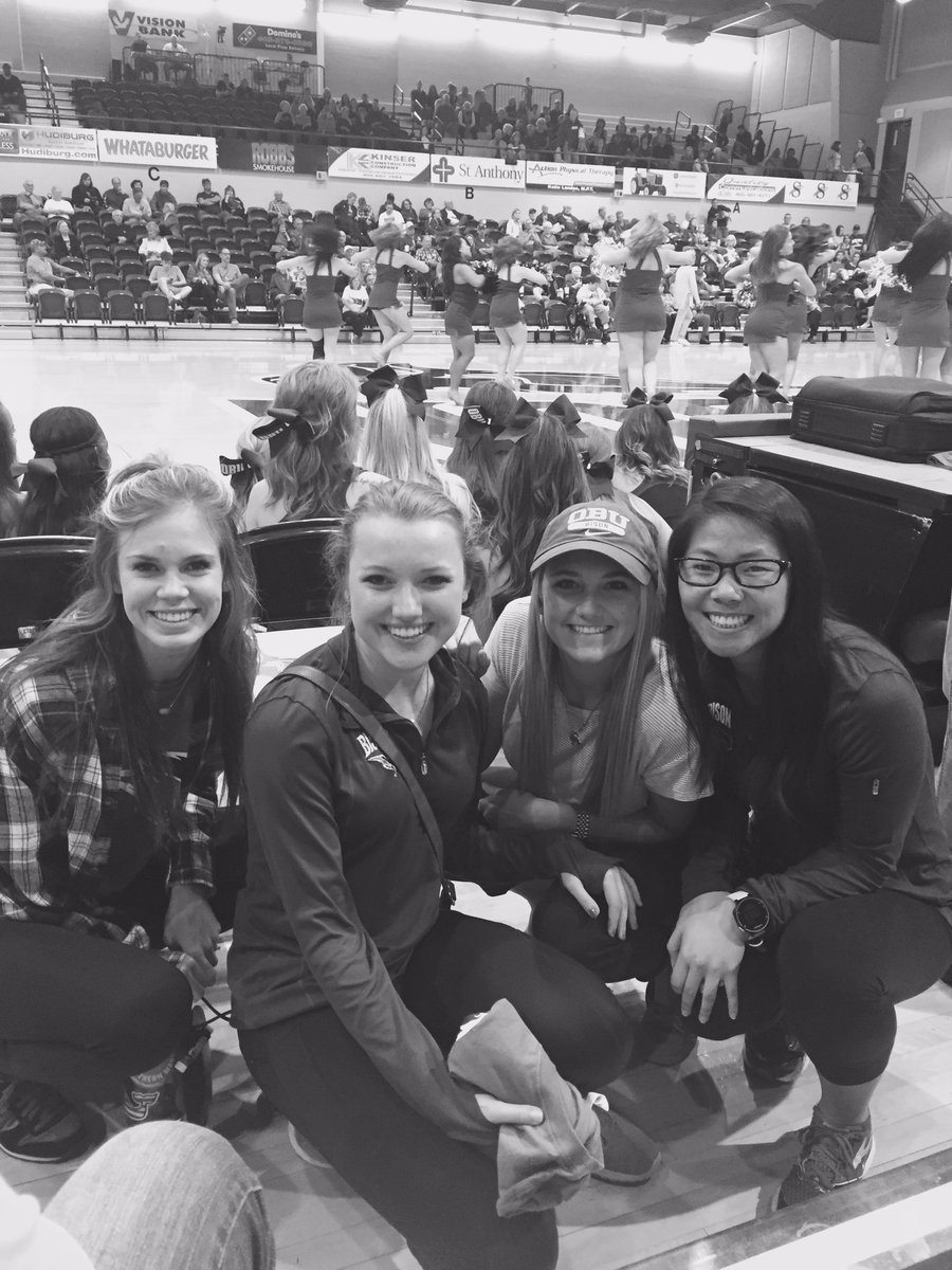 KayleeLarge11's tweet photo. #davcup lady bison XC cheering on OBU men's basketball🎉 https://t.co/1FFTOFyMlT