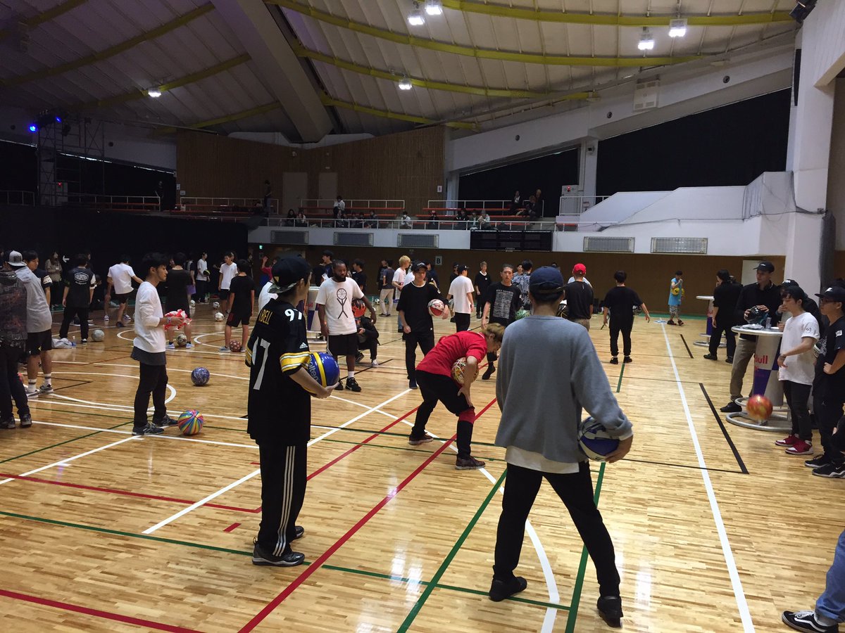 VK_TokyoStyle's tweet photo. #freestylefes2016 qualification started! 予選開始！ Also be here for the stream from 14:00! https://t.co/xiz8R2siBx https://t.co/HKQUhZuMjU