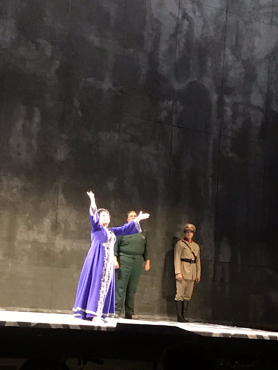 Aspasia_1's tweet photo. Great audience response to tonight's #AidaSF @SFOpera https://t.co/4fCfG95P2b