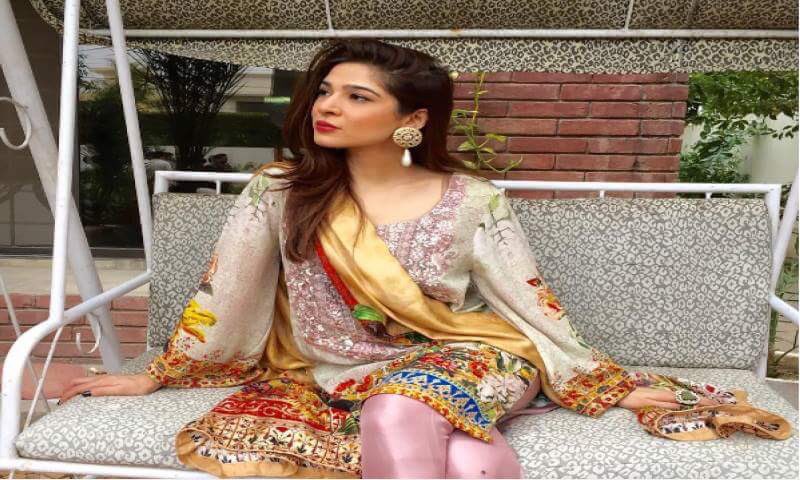 hipinpakistan's tweet photo. #Ayesha Omar all set to #launch her #healthweb series
Read More:
https://t.co/7lnBaa4iWM https://t.co/7m5bVyUKO7
