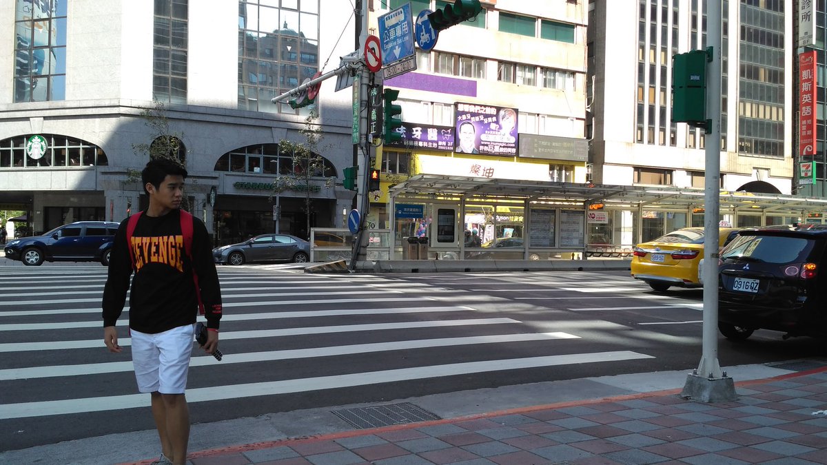 MusicaStudios's tweet photo. Eits, @karelsusanteo juga udah siap nih untuk ber-swag ria di Taiwan. Asoy! https://t.co/aT6YEkYNdI
