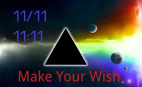 MichaelM3333's tweet photo. Powerful night for manifesting/creating Focus on what you want more of in life. 11:11 11/11 Super moon #thoughtsbecomethings #choosewisely https://t.co/5daNxtJ5vb