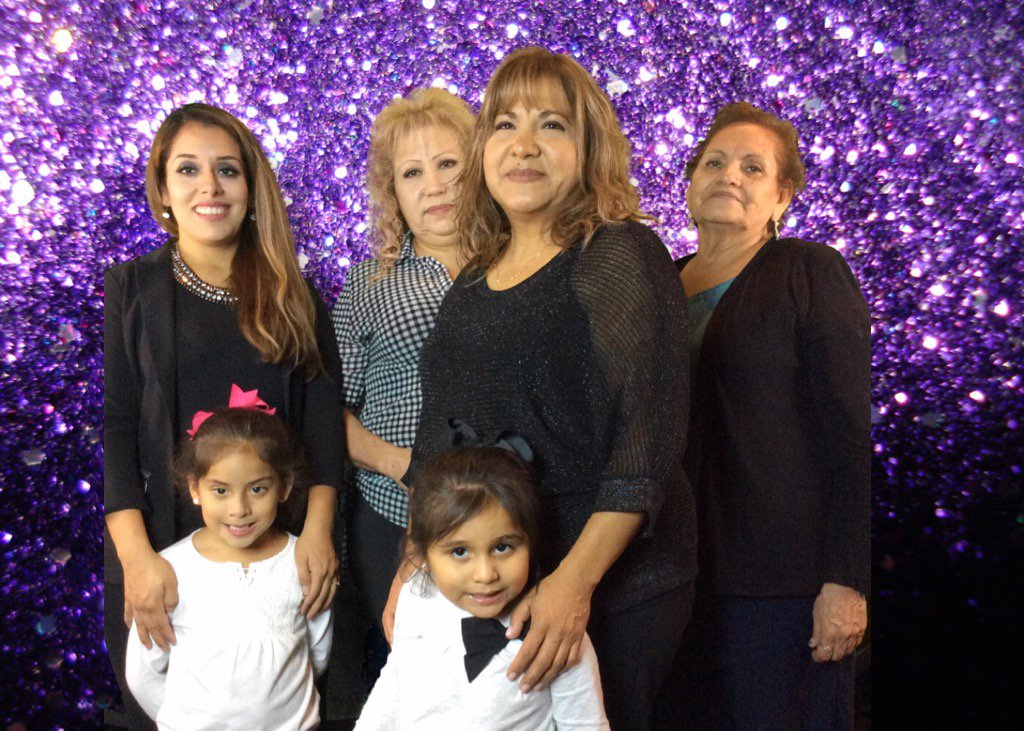 CFBCenEspanol's tweet photo. #brilla2016 https://t.co/8FQM3YGXDk