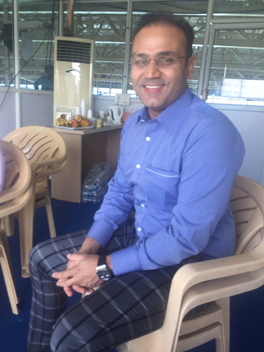 ProfDeano's tweet image. @virendersehwag please leave me alone! Stop asking what the score is in Hobart!