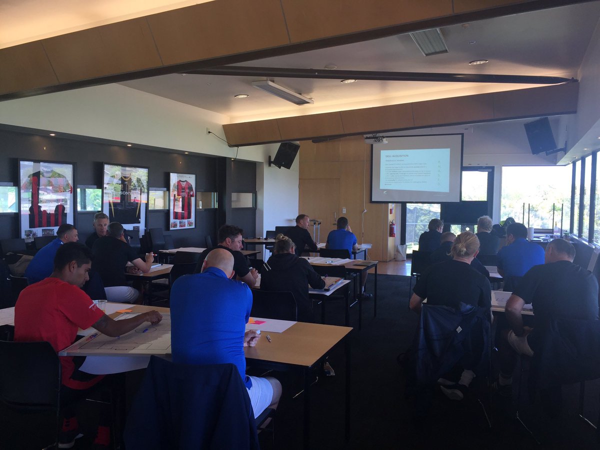 annalielongo's tweet image. Day 4 complete!!! #juniorlevel3 #advancedcoaching #nzfootball #wherethegirlsat ⚽️📚✅