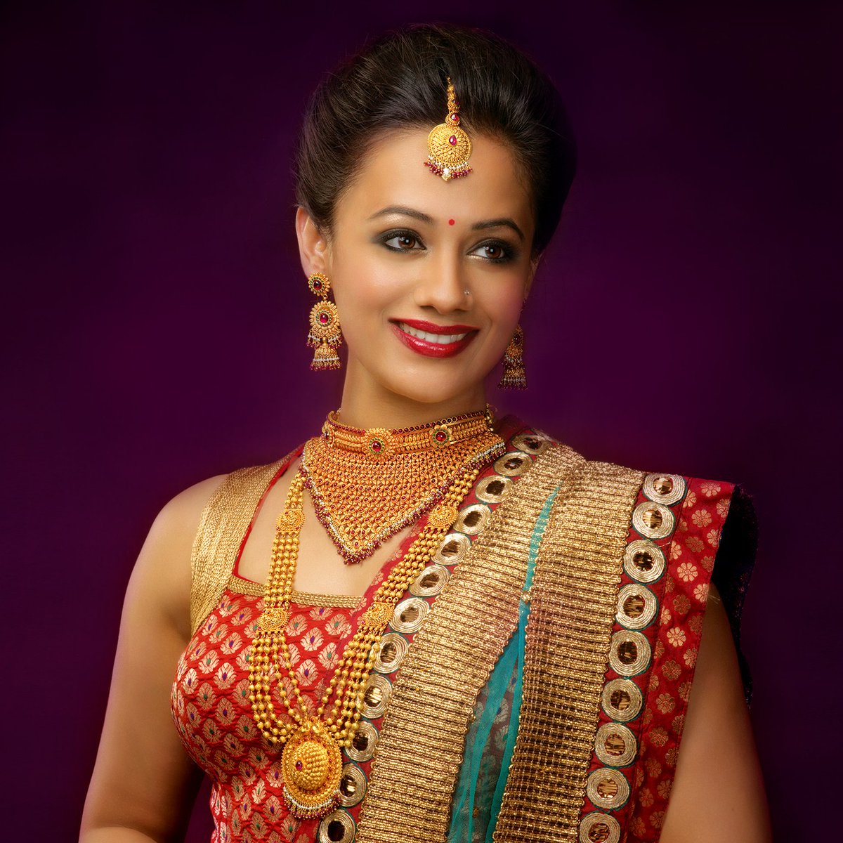 Watch Spruha Joshi video Watch Spruha Joshi video
