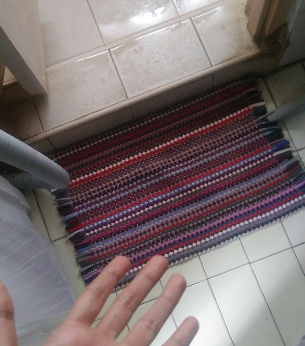 RakinahFauzi's tweet photo. The design is no different than my toilet floormat. https://t.co/Z8l9aN3nXX