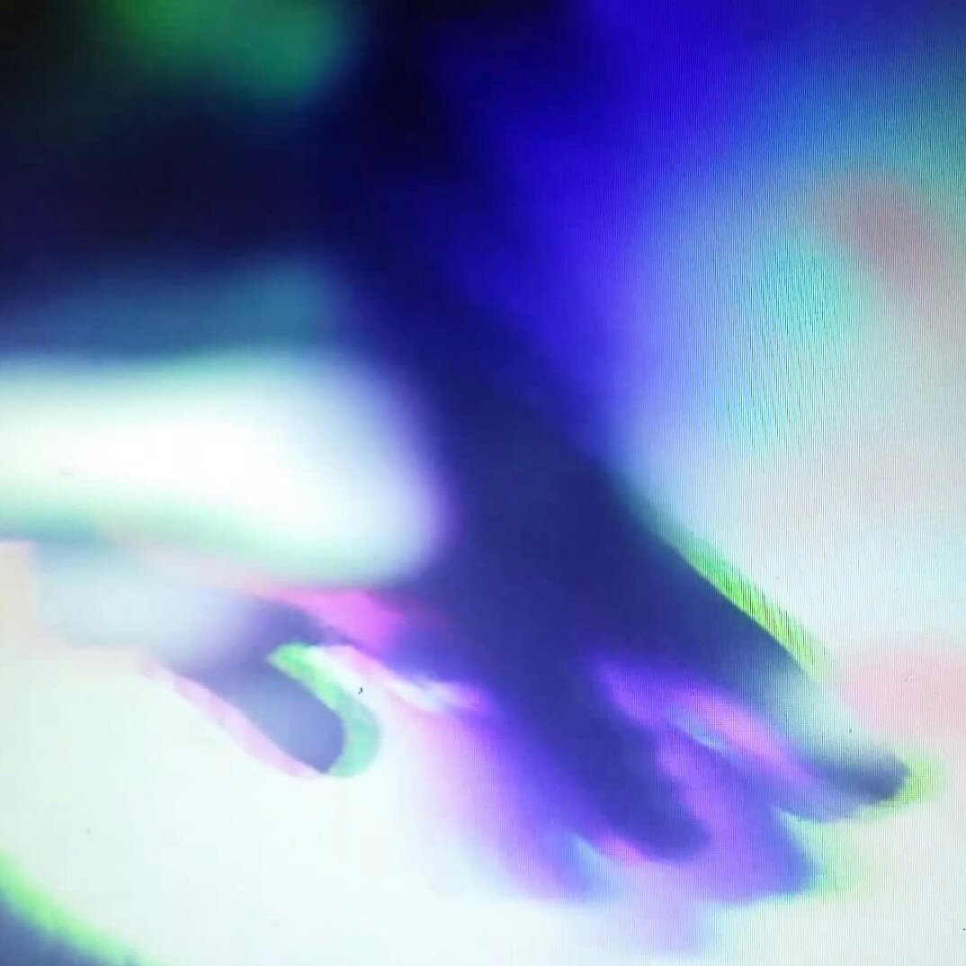 ComplexAU's tweet image. PREMIERE: Cool out on a Saturday with @ESESEASIA's latest jam. bit.ly/2g4m6lE