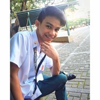 maryjanealob1's tweet image. Minsan kahit naka-eye glasses ka na, napupuwing ka pa rin. Parang sa pag-ibig. Sabi mo okay ka na pero tignan mo, nasasaktan ka pa rin.