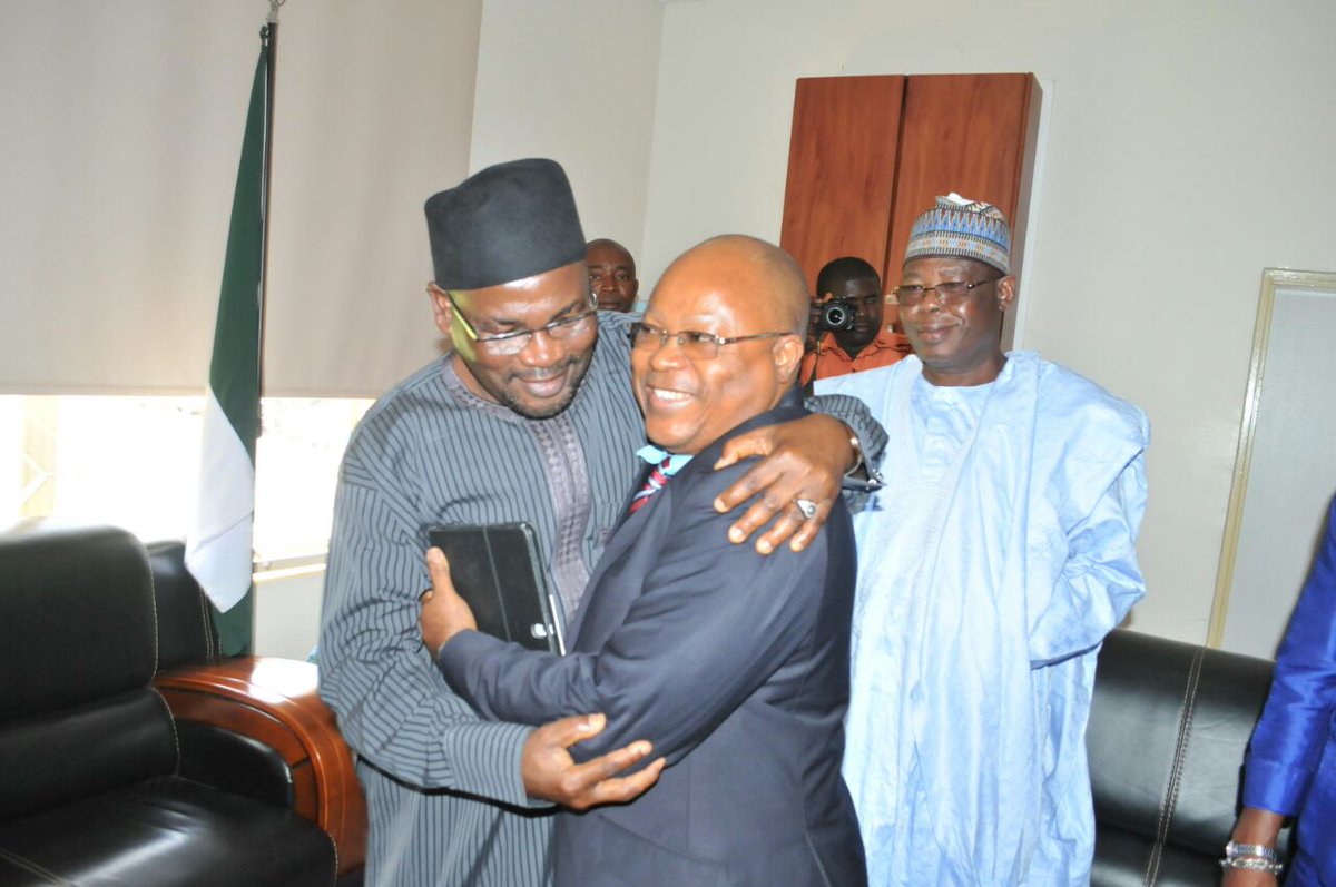 VC conferred with a  Distinguished Administrative Leadership Quality Award in UNN Nsukka