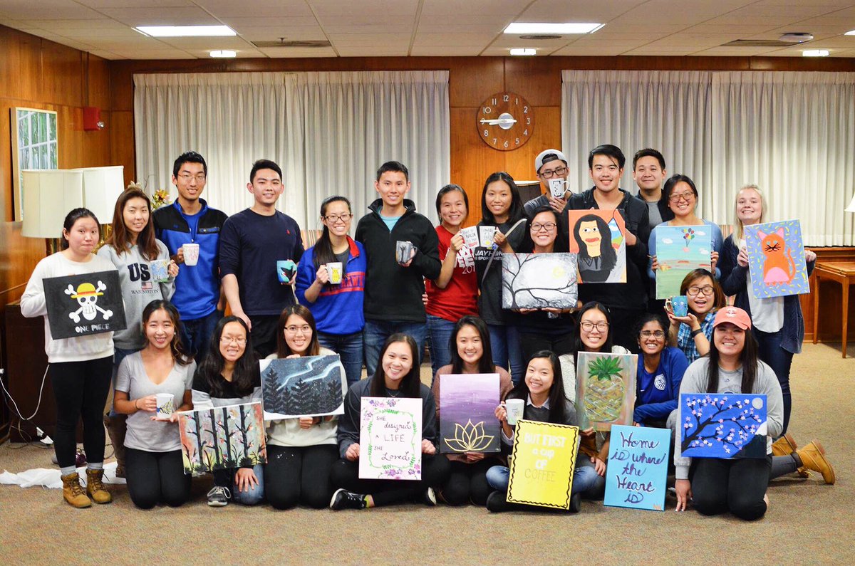 staticauraX's tweet photo. Painting x Boba Night by @kuaasu was a success! I messed up my painting a couple times, but hey, that's life 😉 https://t.co/Z9S6mmUiYr