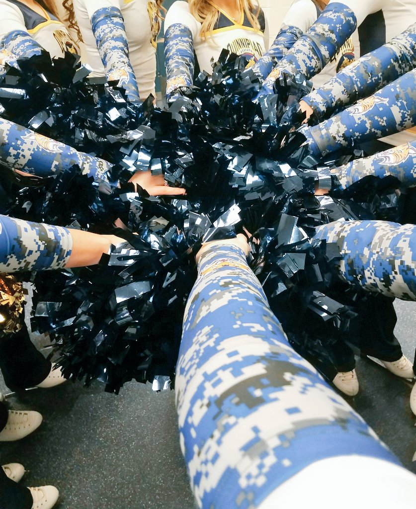 We are so thankful for our veterans, &amp; we were thrilled to show support for them on the ice tonight. Home of the free because of the brave!