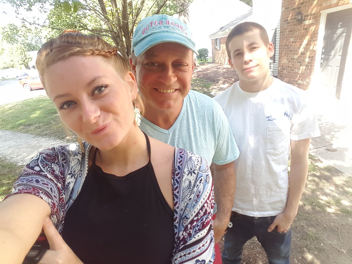 SRicks_bby757's tweet photo. @Dr_Icks HAPPY 20TH BIRTHDAY BLOOD I LOVE YA 💘💘💘 my little brother is not so little 🙃 https://t.co/mjNIvOGk8H
