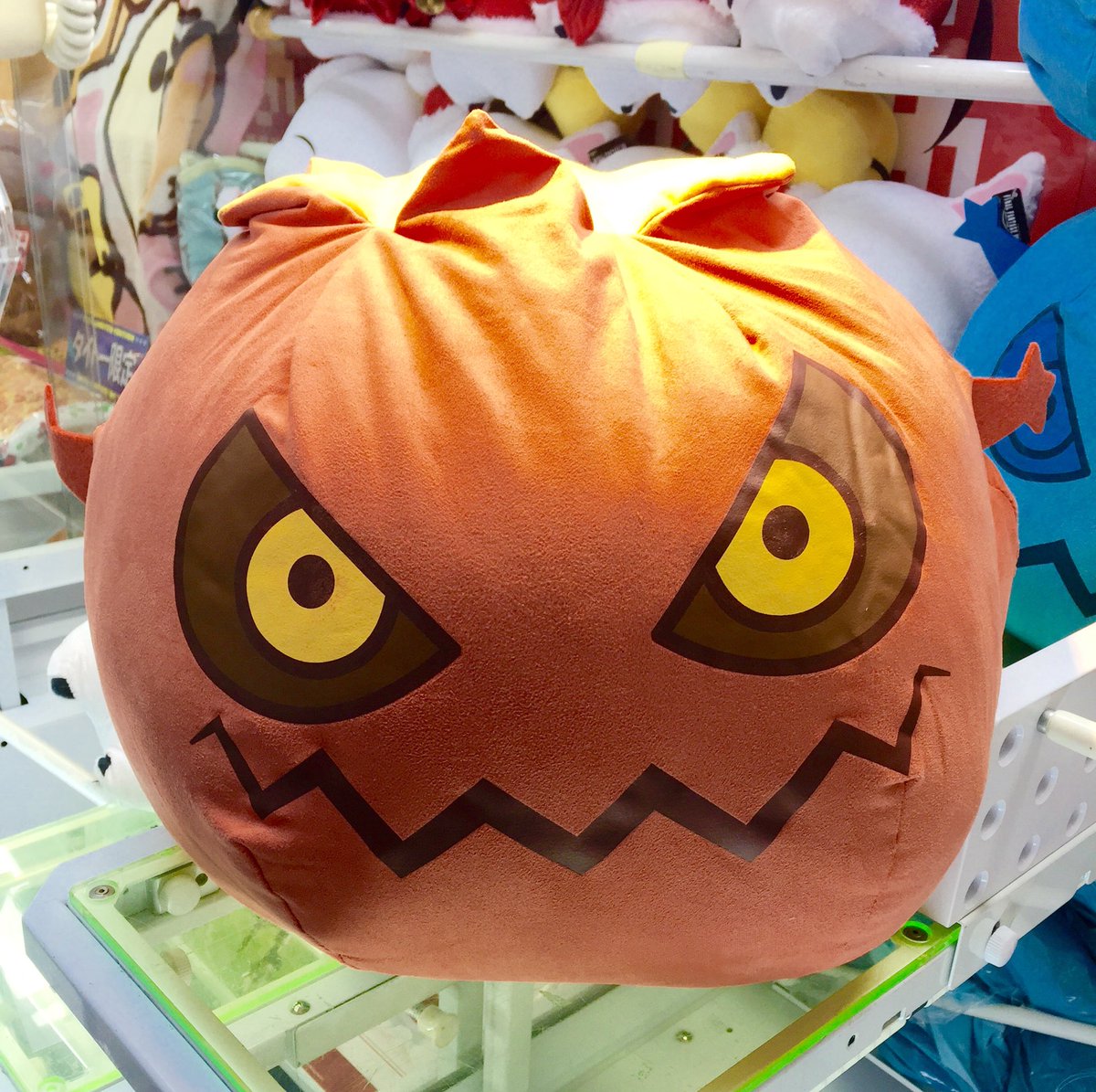 ট ইট র タイトーステーション 浅草店 ファイナルファンタジーより大人気の敵キャラ ボムの縫いぐるみを入荷しました ゲームでも戦闘中にどんどん膨らんで最後には自爆して主人公達に大ダメージを与えてくる 憎めない顔だけど厄介な相手でしたね