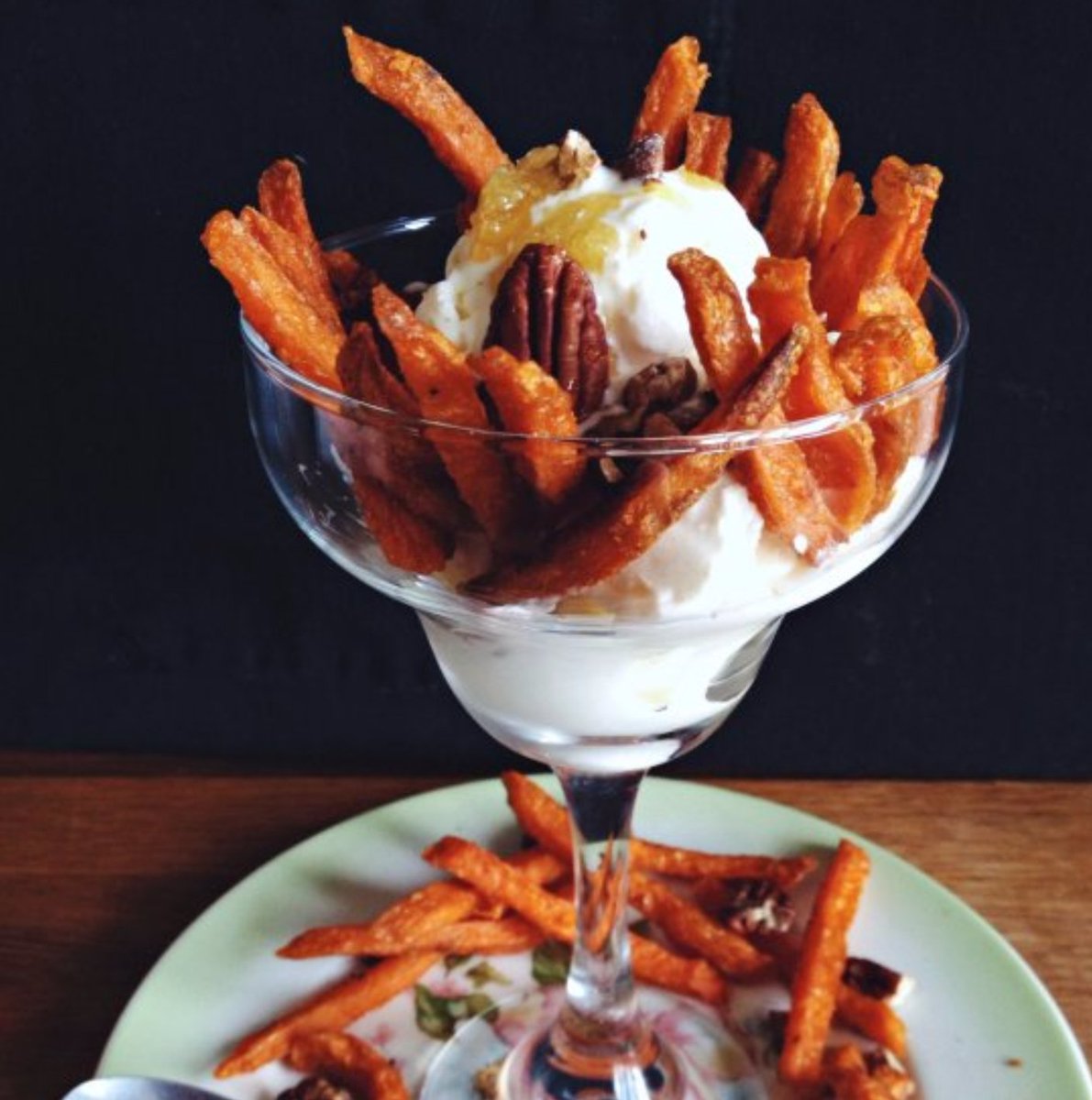 LoadedBite's tweet image. #UnusualSundaeToppings  #SweetPotato #Fries are a fried treat to top your sundae with. #NomNom #Foodie #IceCream #Dessert