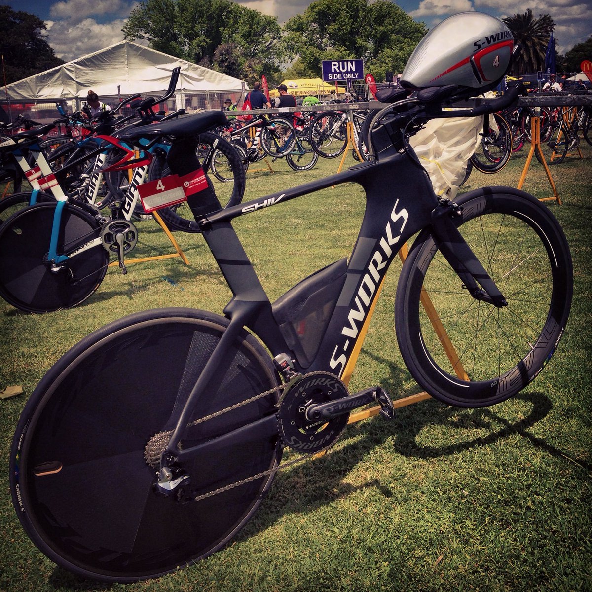 Sam Betten On Twitter The Specialized Au S Works Shiv Is Racked And Ready For Tomorrow S Challengeshepp