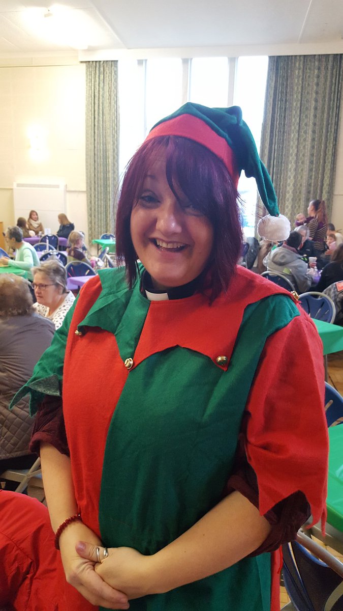 We love our vicar <a href="/RevdRach/">Revd Canon Rachel Firth</a> @St_SPC_Lindley. Come and meet St Nicholas! #feelingfestive #ChristmasIsComing #Lindley #food #fair