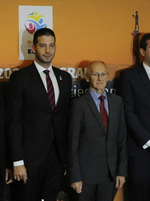 VanjaUdovicic's tweet image. Са једним од најбољих југословенских спортиста свих времена #MiroslavCerar