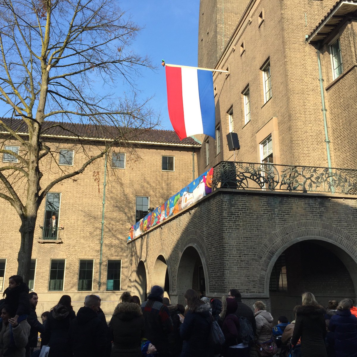Nog heel even dan loopt Sinterklaas en zijn Pieten door de #Haverstraatpassage #Enschede (centrum).