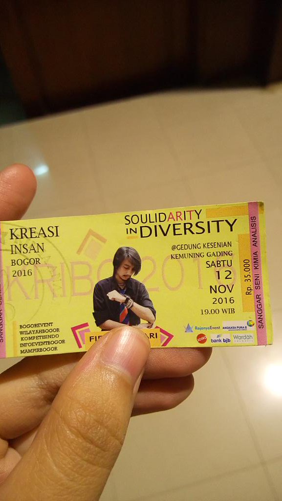 RismaLs's tweet photo. @FiersaBesari  im here bung! https://t.co/1f2df61mfB